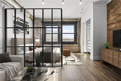 apt-505-706 Broadway Blvd, Kansas City, MO, 64105-2305 | Card Image