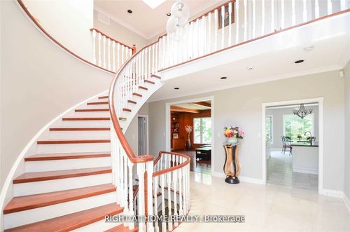 69 Clarinda Dr, North York, ON, M2K2V2 | Card Image