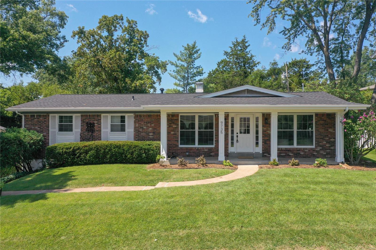 Cambrook Dr, Saint Louis, MO 63123