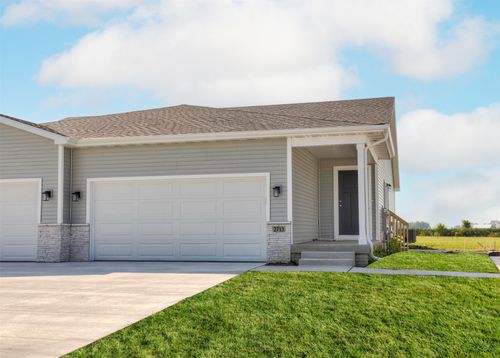 2713 13th St Ne, Bondurant, IA, 50035-2700 | Card Image