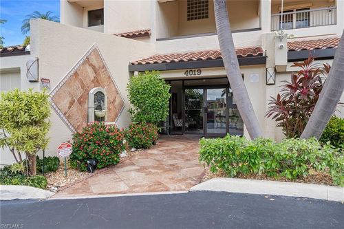 apt-303-4019 Se 20th Pl, CAPE CORAL, FL, 33904-8033 | Card Image