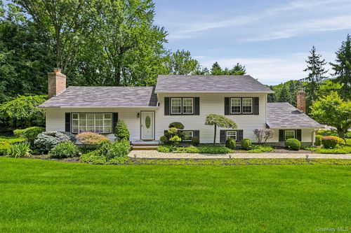 2 Buena Vista Ter, Central Valley, NY, 10917-3515 | Card Image