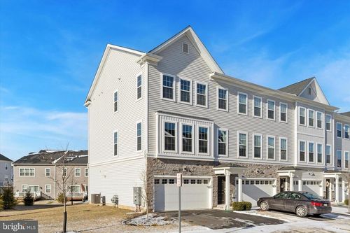 212 Red Leaf Ln, EXTON, PA, 19341-2389 | Card Image