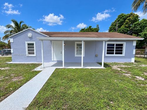 120 E 8th Ave, Hialeah, FL, 33010-5115 | Card Image