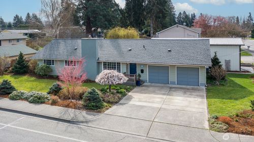 1500 E Fairhaven Ave, Burlington, WA, 98233-2102 | Card Image