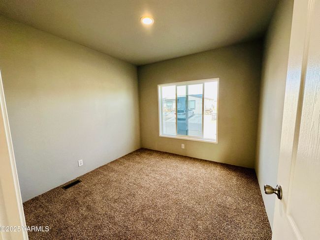 2nd Bedroom | Image 15