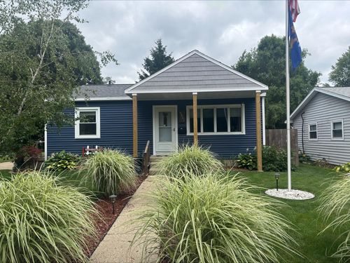 4801 Kessler Dr, Lansing, MI, 48910-5389 | Card Image