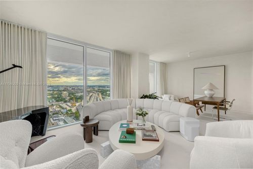 apt-3007-1040 Biscayne Blvd, Miami, FL, 33132-1730 | Card Image