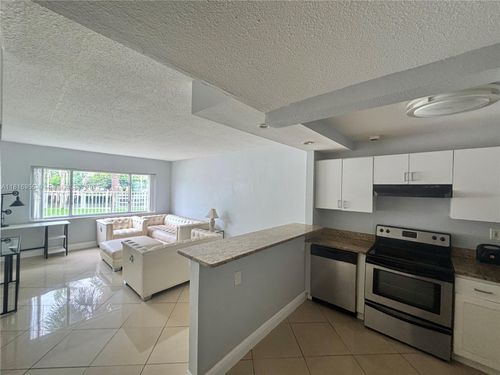 apt-3-251 Se 6th Ave, Pompano Beach, FL, 33060-7235 | Card Image
