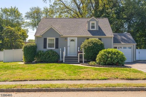 18 Oakland Ave, Springfield, NJ, 07081-2308 | Card Image