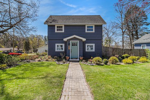 371 4th St, Pentwater, MI, 49449-8775 | Card Image