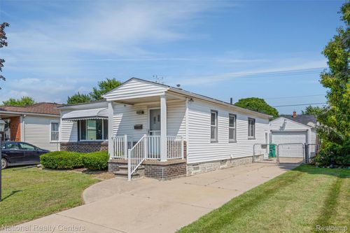 23018 Lambrecht Ave, Eastpointe, MI, 48021-1865 | Card Image