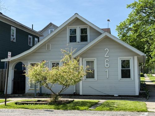 261 W North St, Fostoria, OH, 44830-2234 | Card Image