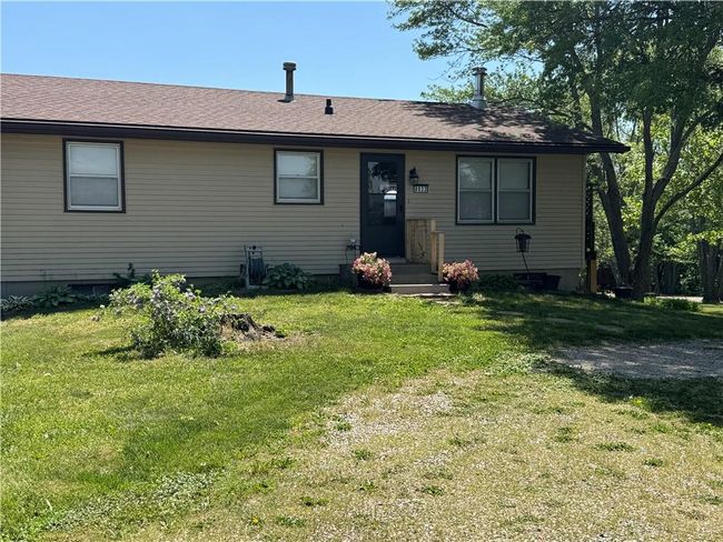 8833 Hickory Ln, House other with 2 bedrooms, 2 bathrooms and null parking in Ozawkie KS | Image 33