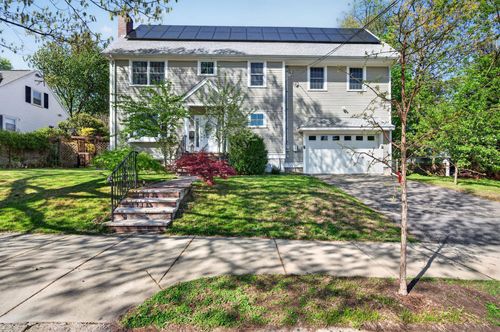 182 Adams Ave, Newton, MA, 02465-1501 | Card Image