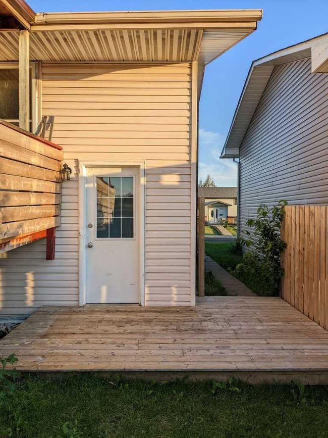 4616 Rundleville Drive Ne, Home with 5 bedrooms, 2 bathrooms and 6 parking in Calgary AB | Image 14