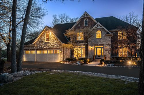 842 N Bennett St, Geneva, IL, 60134-1468 | Card Image