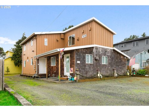 337 16th Ave, Seaside, OR, 97138-6414 | Card Image