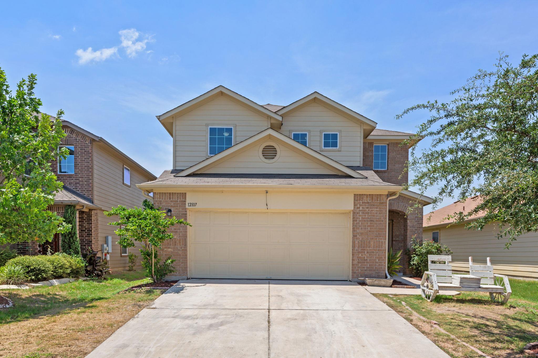 Residential in Manor 2