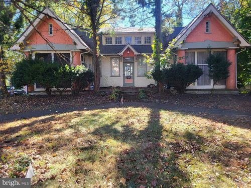 10 Church Rd, Merchantville, NJ, 08109-2821 | Card Image