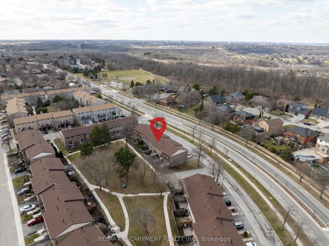 53 - 1115 Paramount Dr, Condo with 3 bedrooms, 2 bathrooms and 1 parking in Stoney Creek ON | Image 37