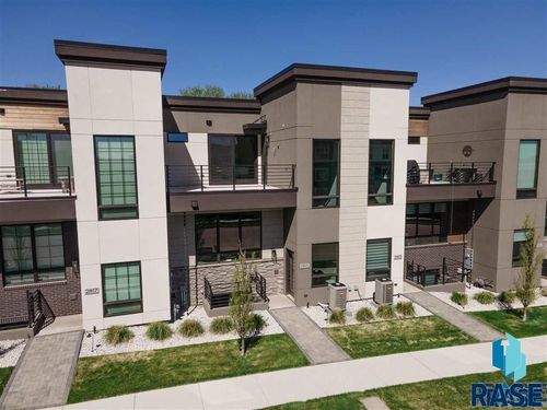 2803 S Terry Ave Avenue, Sioux Falls, SD, 57106 | Card Image