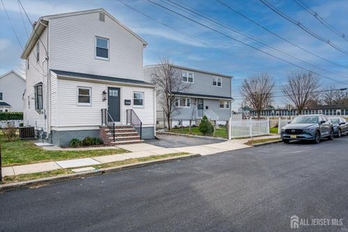 237 Mawbey St, Woodbridge, NJ, 07095-2315 | Card Image