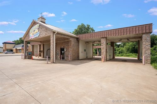 701 E Illinois Ave, Vinita, OK, 74301-3315 | Card Image