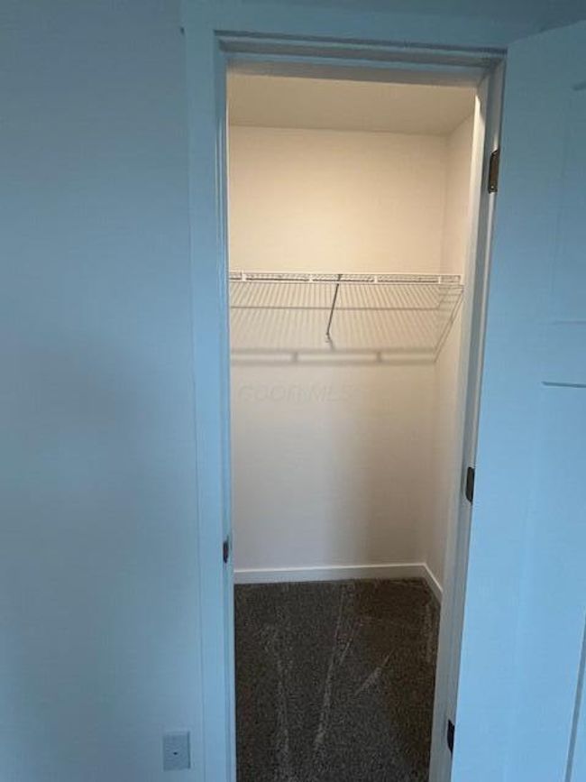 MASTER WALK-IN CLOSET | Image 31