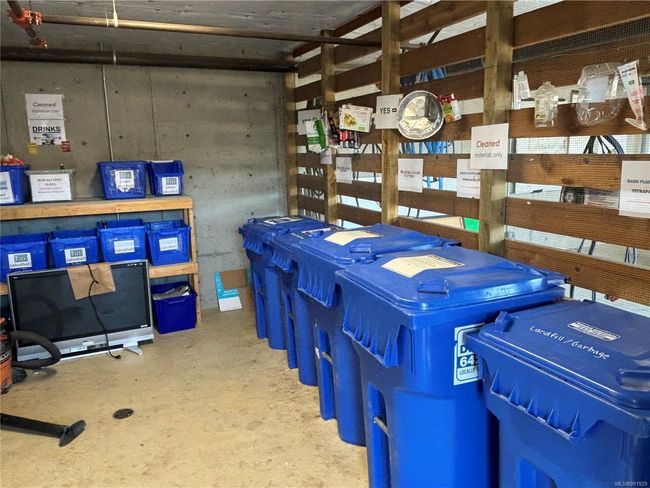 View of storage room | Image 46