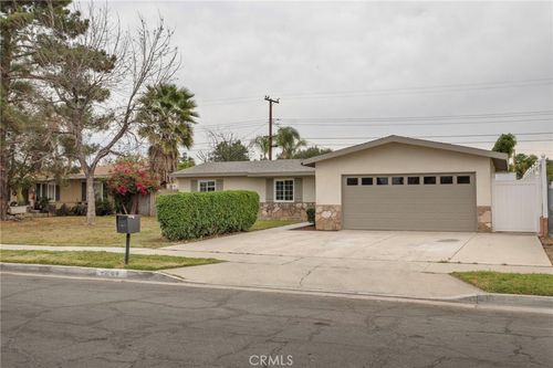 5653 Montgomery St, Riverside, CA, 92503-2554 | Card Image