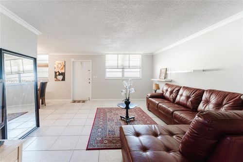 apt-304-1811 Jefferson St, Hollywood, FL, 33020-5455 | Card Image