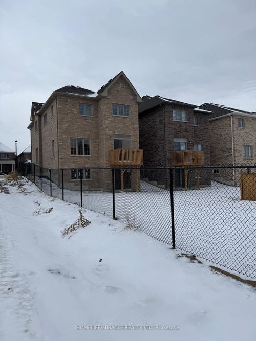 57 N Garden Blvd, Port Perry, ON, L9L0C9 | Card Image