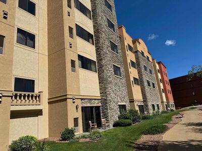 2118 - 2411 River Road, Condo with 2 bedrooms, 2 bathrooms and null parking in Wisconsin Dells WI | Image 1