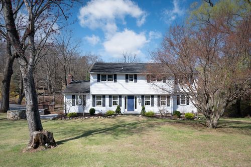 2 Greenview Rd, Brookfield, CT, 06804-1203 | Card Image
