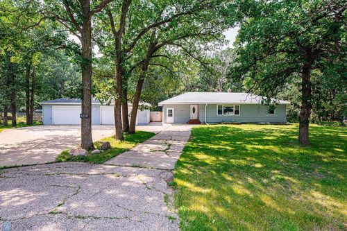 6917 2nd St N, Moorhead, MN, 56560-6432 | Card Image