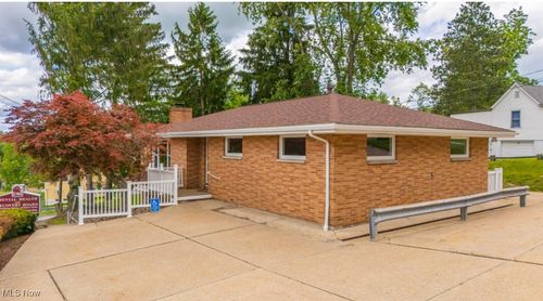 99 N Sugar St, Saint Clairsville, OH, 43950-1245 | Card Image