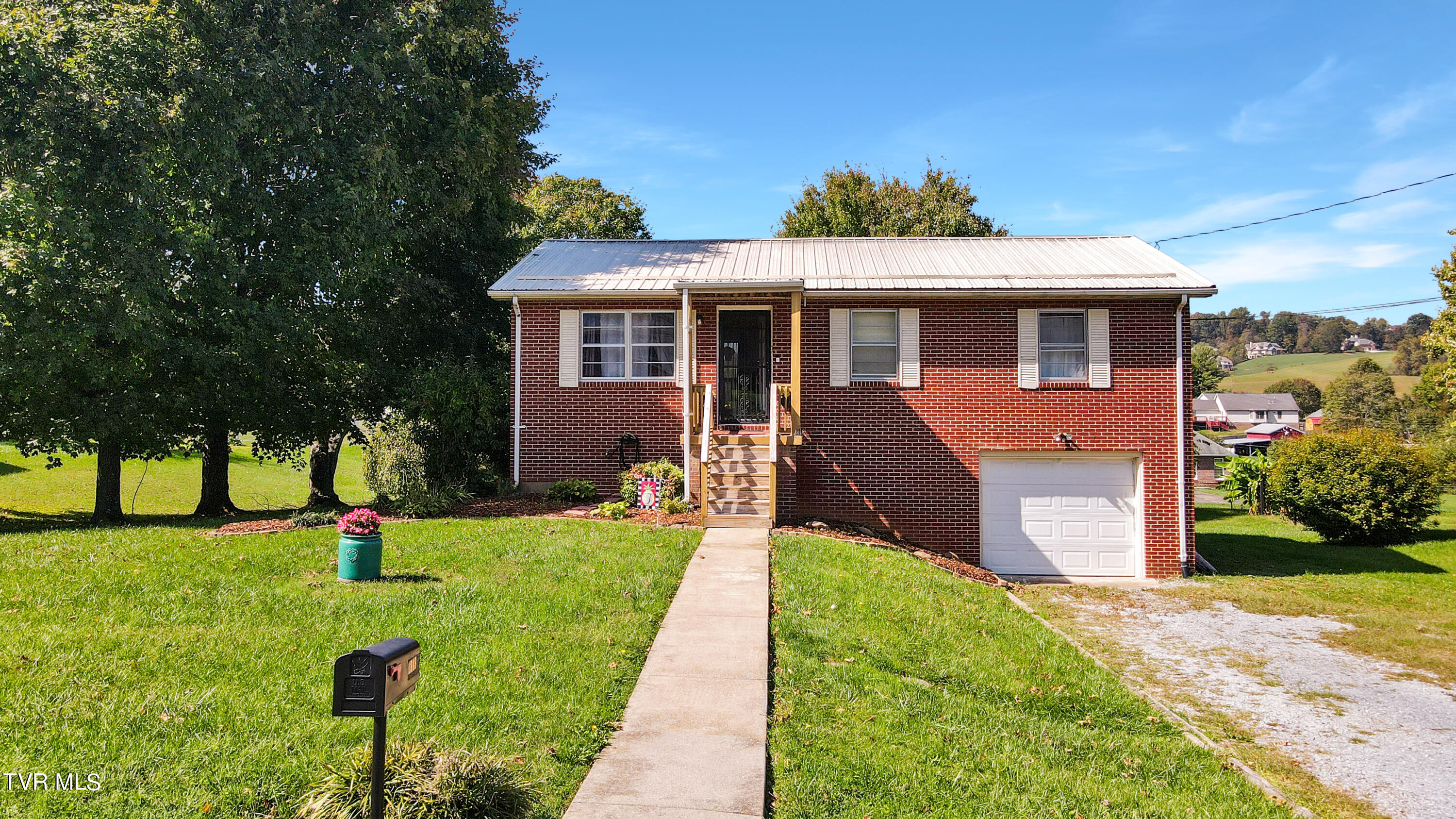 Ballard Rd, Johnson City, TN 37604