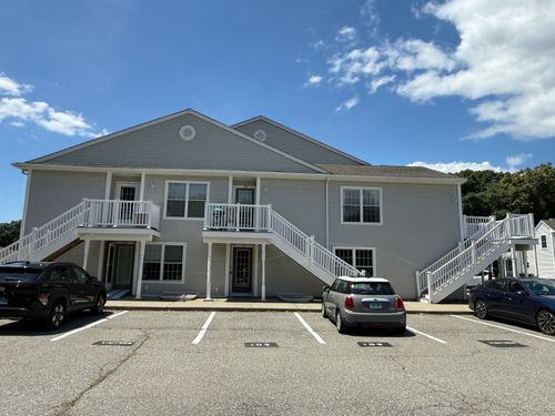 unit-103-136 Meridian St, Groton, CT, 06340-4068 | Card Image