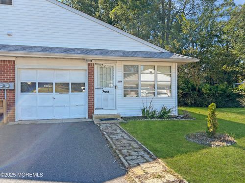 228 Columbine Ave, Whiting, NJ, 08759-3058 | Card Image