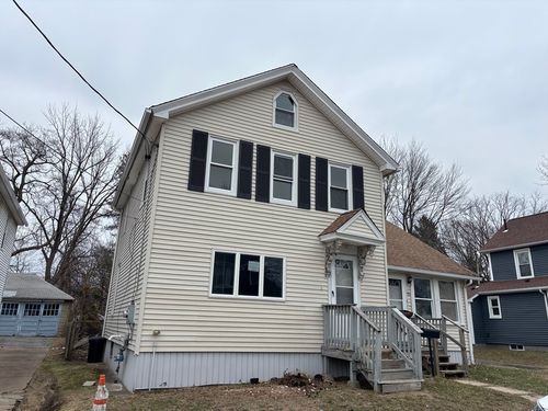 55 Fuller St, Chicopee, MA, 01020-3548 | Card Image