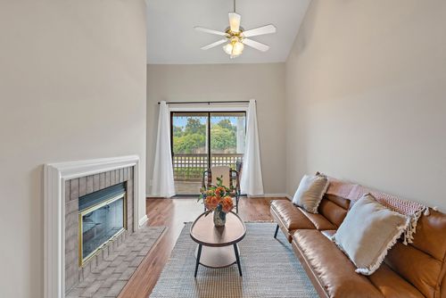 259 Hillsboro Pl, Nashville, TN, 37215-1337 | Card Image