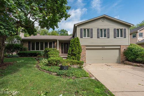 526 Carlisle Court, Glen Ellyn, IL, 60137 | Card Image