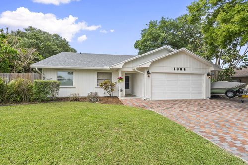 1904 Ne Avenida Dracaena, JENSEN BEACH, FL, 34957-5026 | Card Image