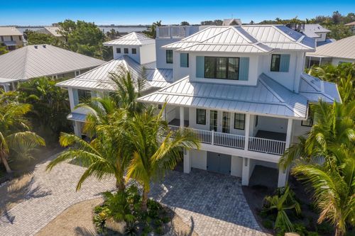 227 S Harbor Dr, HOLMES BEACH, FL, 34217-1930 | Card Image
