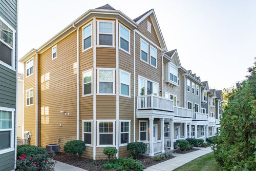 76 Lakeview Pl, Lake Zurich, IL, 60047-2219 | Card Image