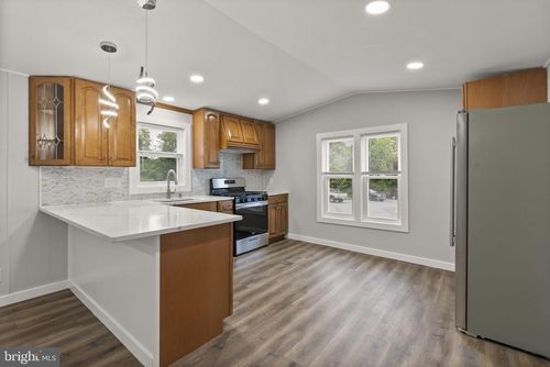 658 Sunset Strip, Baltimore, MD, 21225-3344 | Card Image