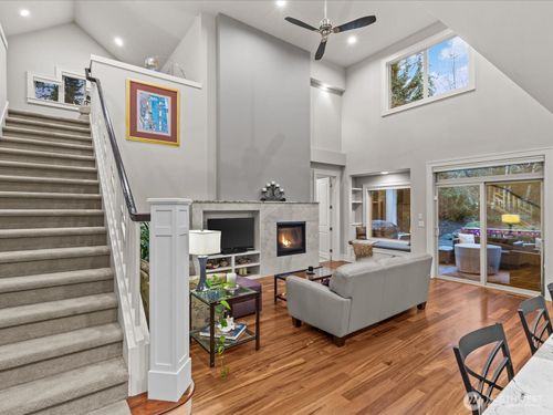 1727 Nile Avenue Ne, Renton, WA, 98059 | Card Image