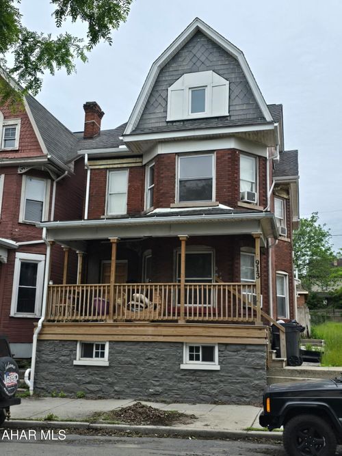 913 6th Ave, Altoona, PA, 16602-2503 | Card Image