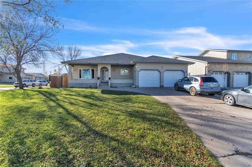 66 Stardust Cres, Winnipeg, MB, R2P2H5 | Card Image